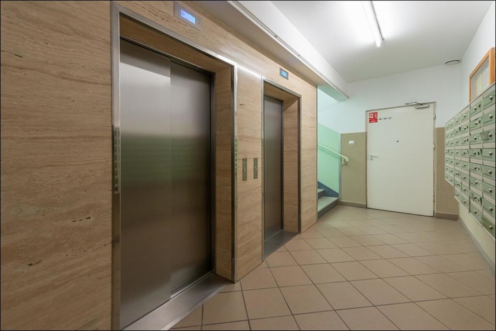 P&O Apartments Chomiczowka ワルシャワ エクステリア 写真